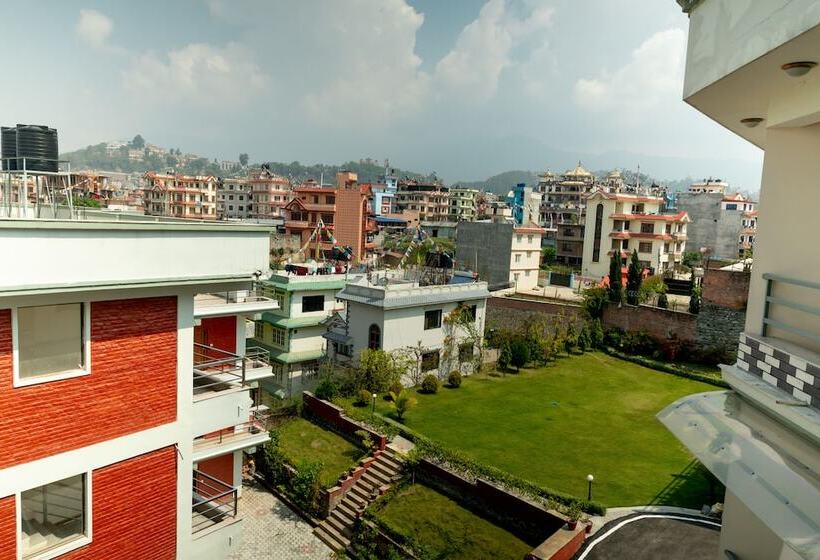 Hotel Mukhum International