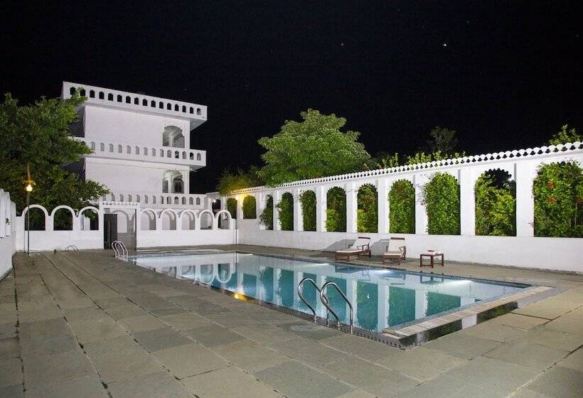 فندق Narayan Niwas Resort