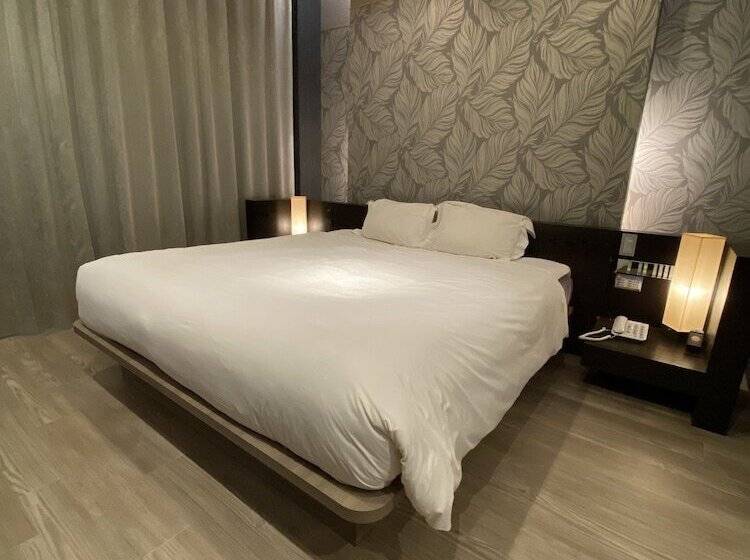 فندق Oasis  Adults Only