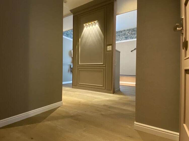 בית מלון כפרי Oasis  Adults Only