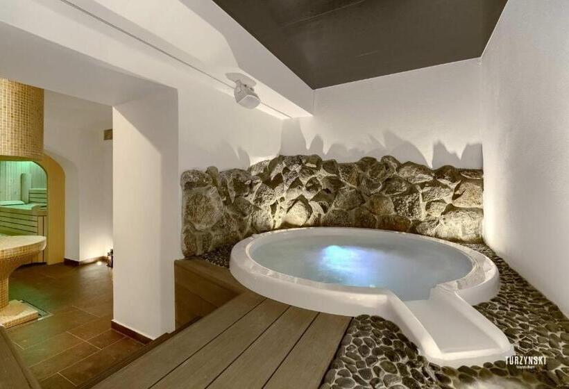 호텔 Pałac Wierzbiczany