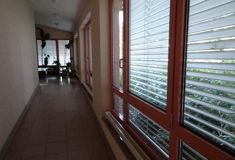 בית מלון כפרי Pension Schlossgarten