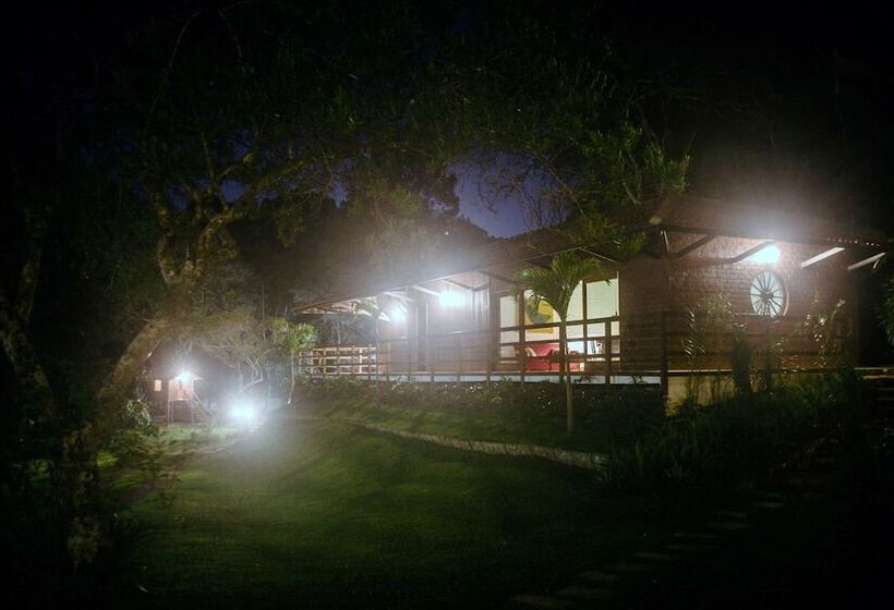 בית מלון כפרי Pousada Tucano Do Cuiabá