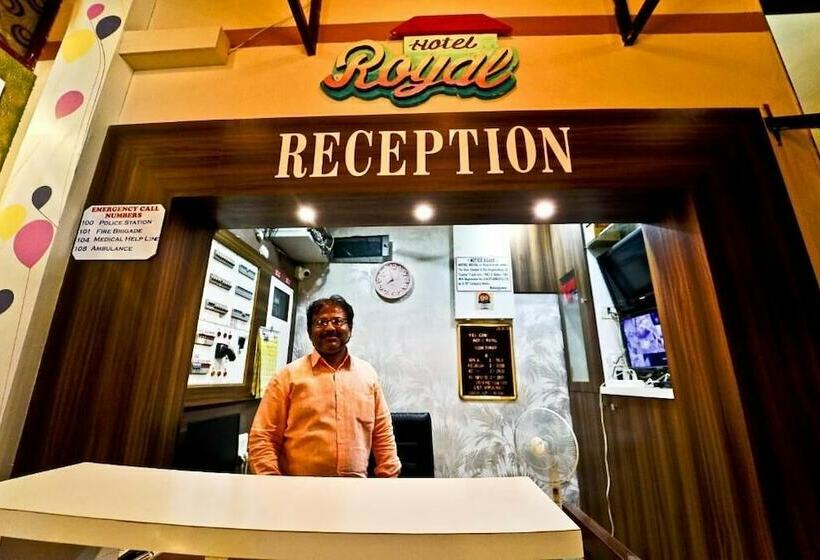 ホテル Royal