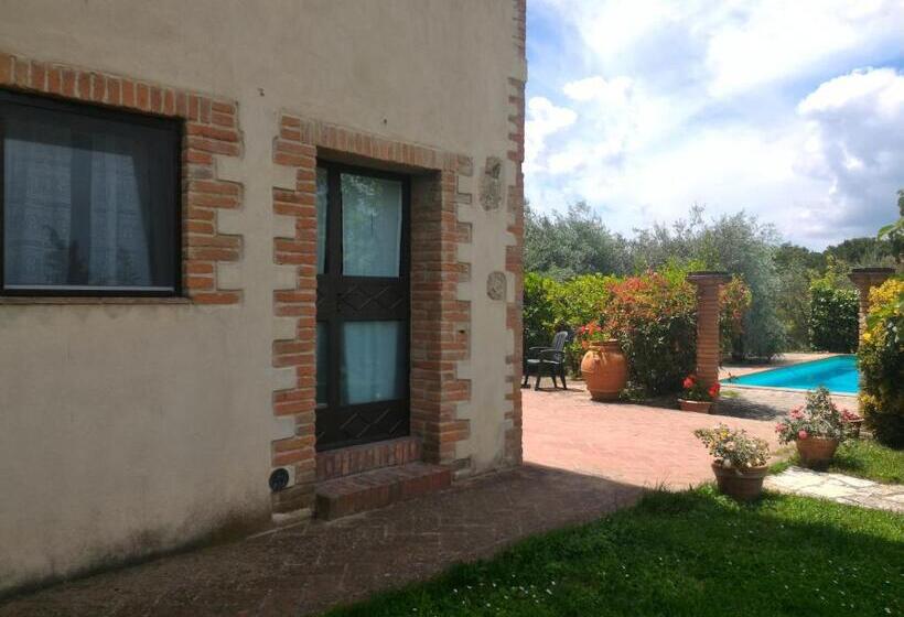 בית מלון כפרי Borgo Montauto