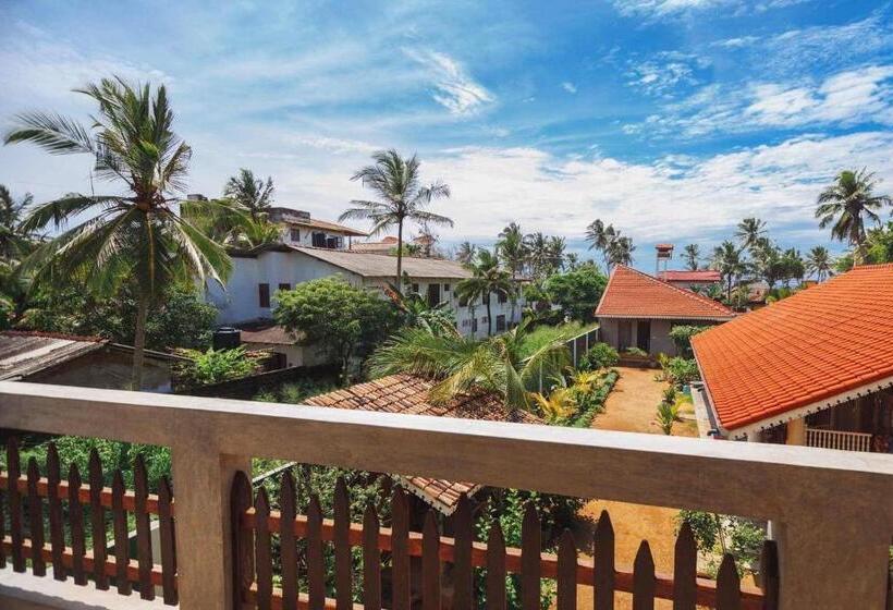 בית מלון כפרי Thambili Cabanas