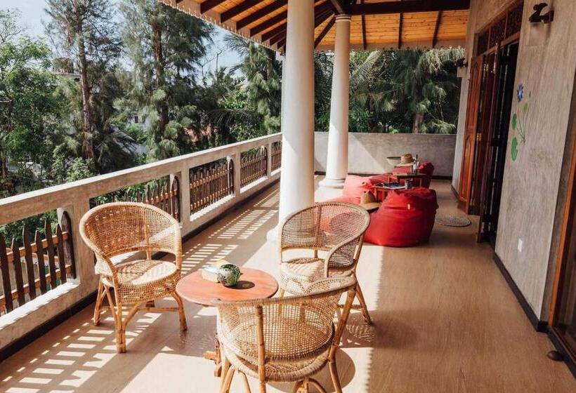 בית מלון כפרי Thambili Cabanas