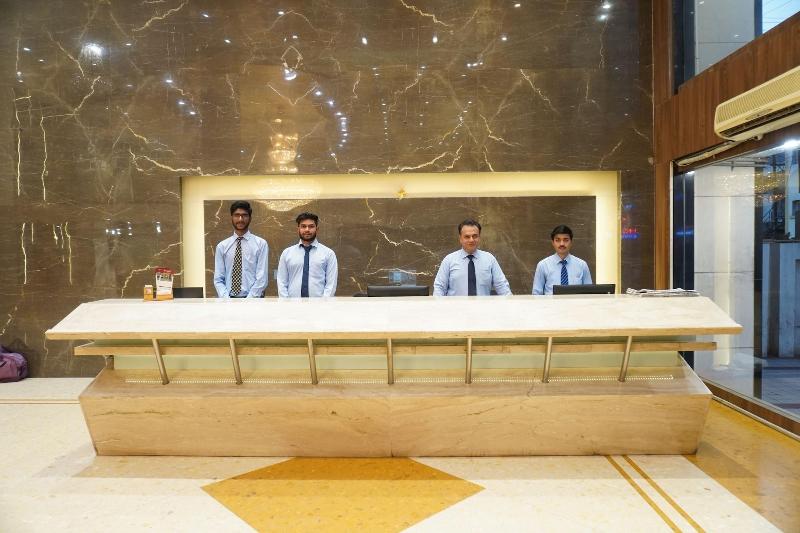 Отель The Evergrand Palace