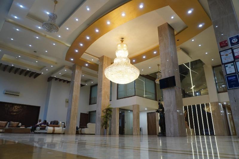 Отель The Evergrand Palace