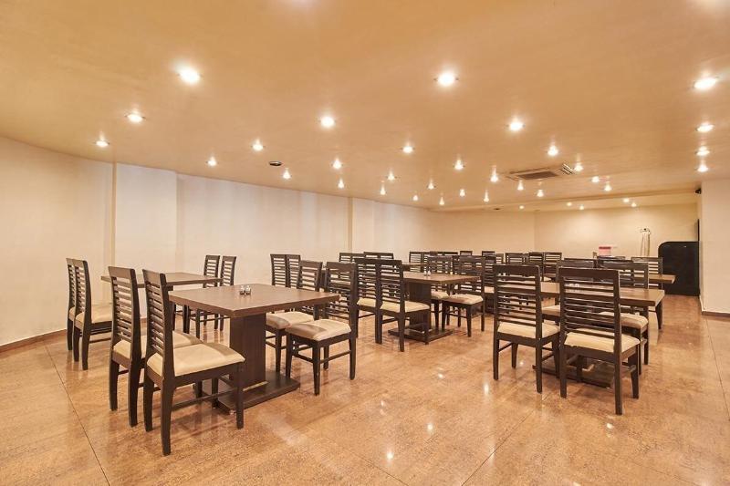 Отель The Evergrand Palace