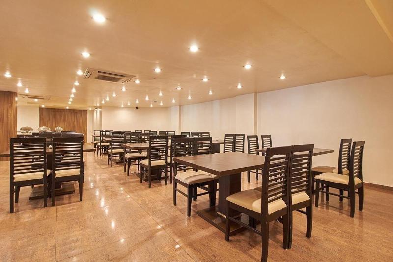 Отель The Evergrand Palace