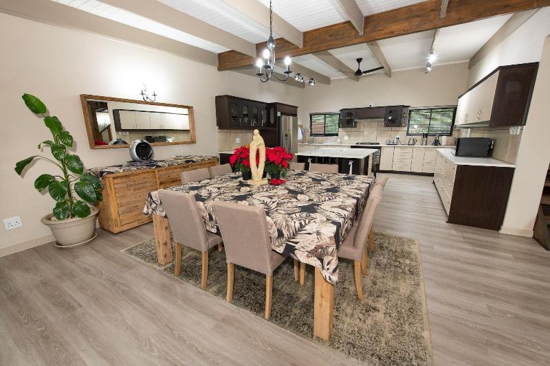 Отель Twiga Travel