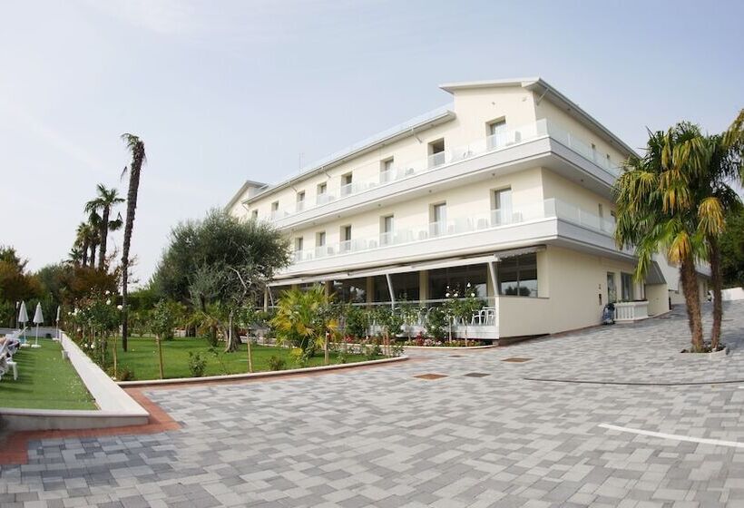 בית מלון כפרי Villa Paradiso Suite