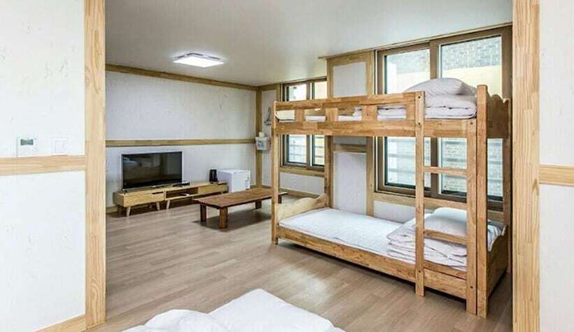 Kirin Guesthouse   Hostel