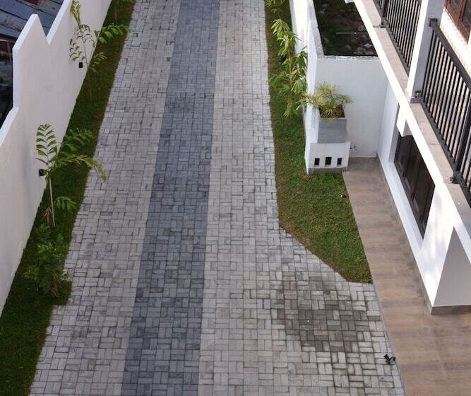 펜션 Aurora Four Seasons Villa & Spa