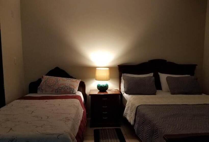 پانسیون Casa Serena