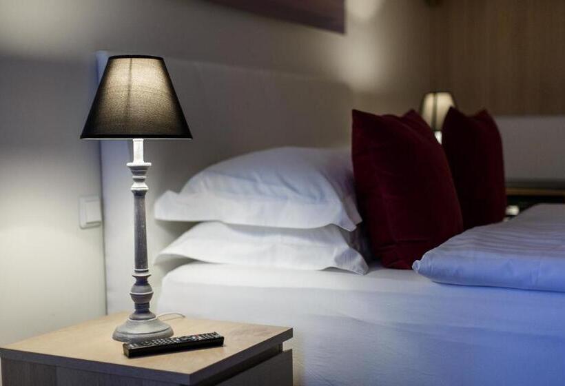 پانسیون Centrum