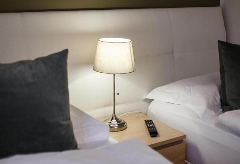 پانسیون Centrum