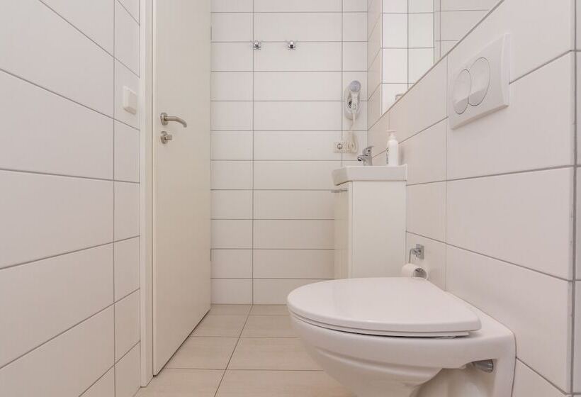 پانسیون Centrum