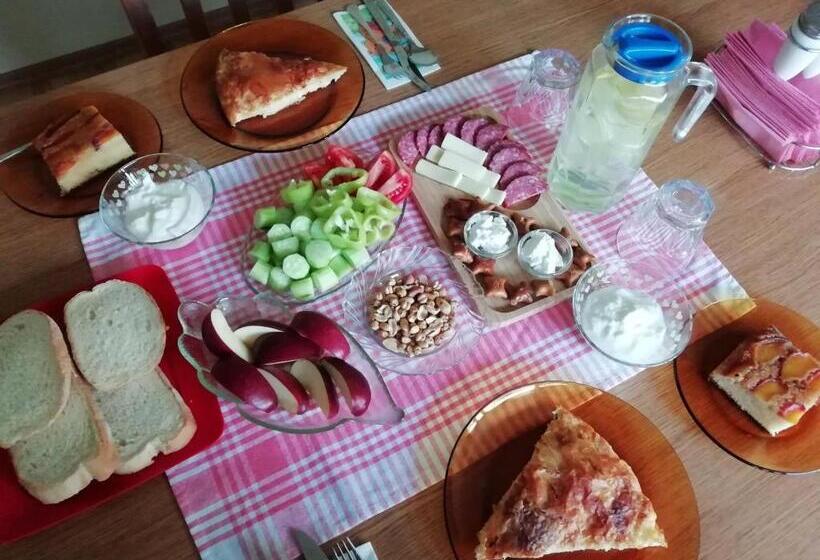 פנסיון Guest House Lila