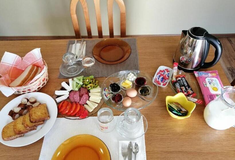 פנסיון Guest House Lila