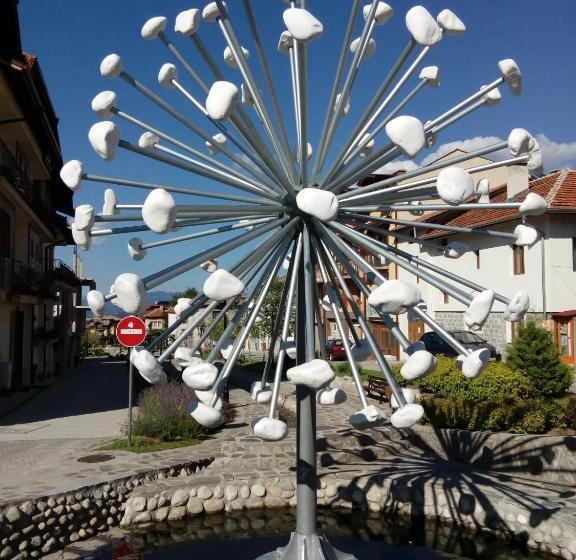 פנסיון Guest House Lila