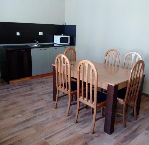 פנסיון Guest House Lila