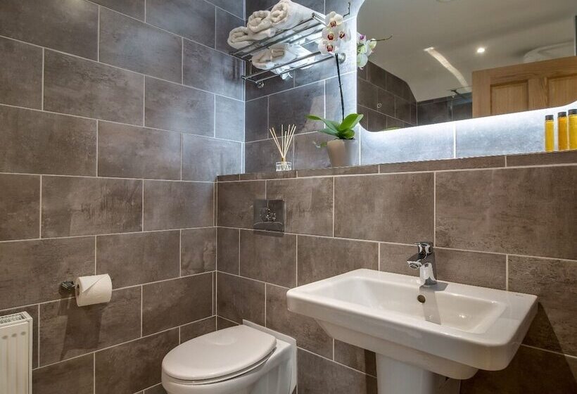 بنسيون Kingston S Townhouse