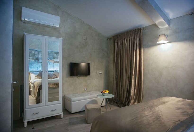 بنسيون Mirakul Residence In A Cute Historic Town