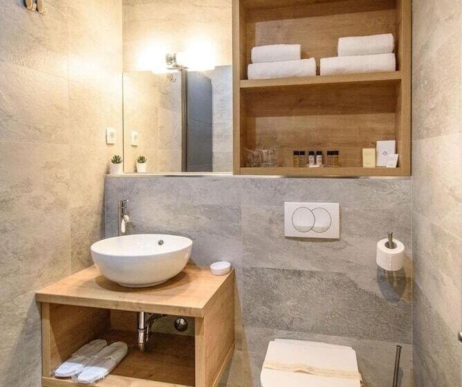 פנסיון Ora Luxury Rooms