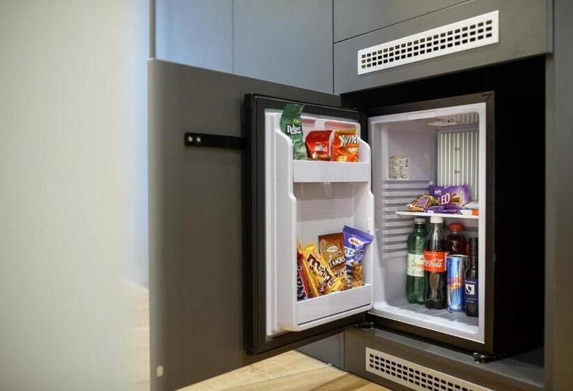 פנסיון Ora Luxury Rooms