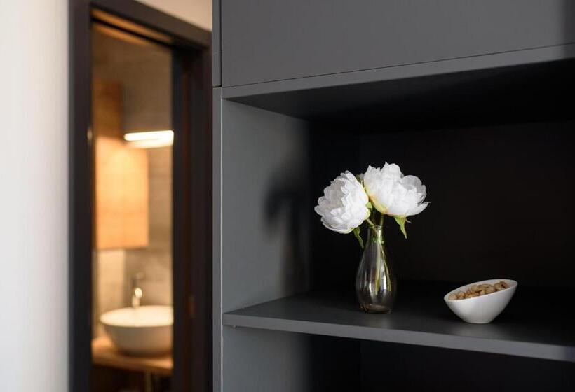 פנסיון Ora Luxury Rooms