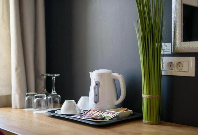 פנסיון Ora Luxury Rooms