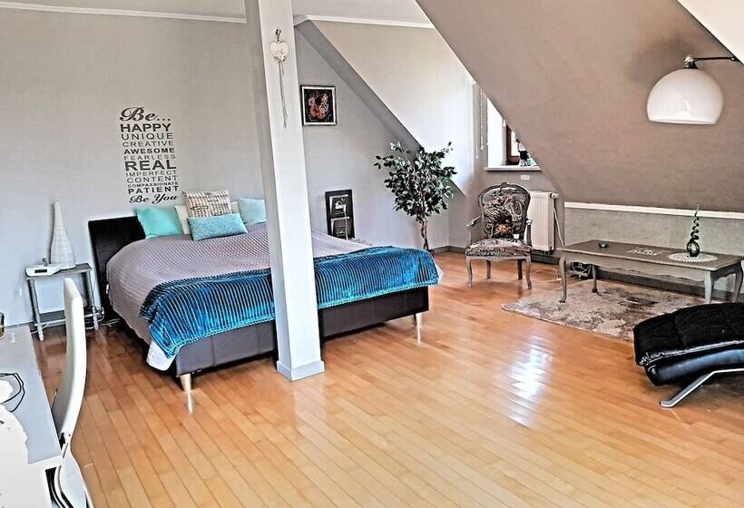 ペンション Villa Casanna