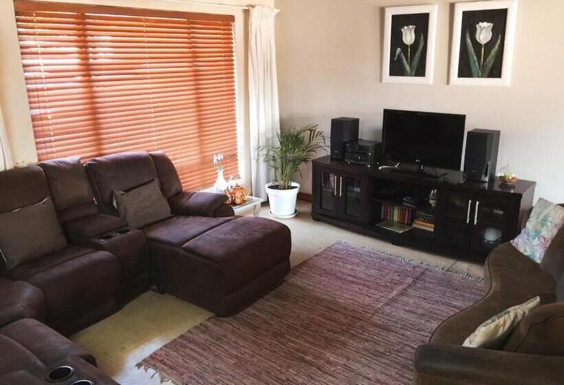 펜션 Waterberg Inn