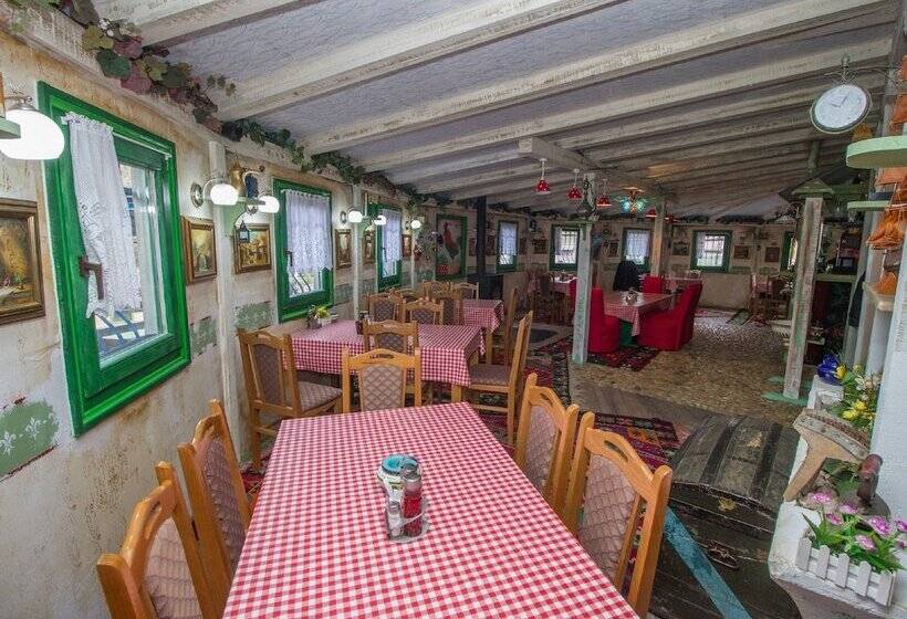 渡假胜地  Eko Selo Raj U Raju