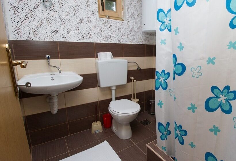 渡假胜地  Eko Selo Raj U Raju