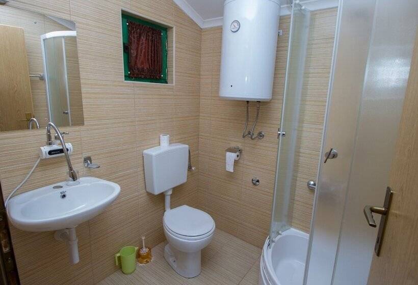 渡假胜地  Eko Selo Raj U Raju