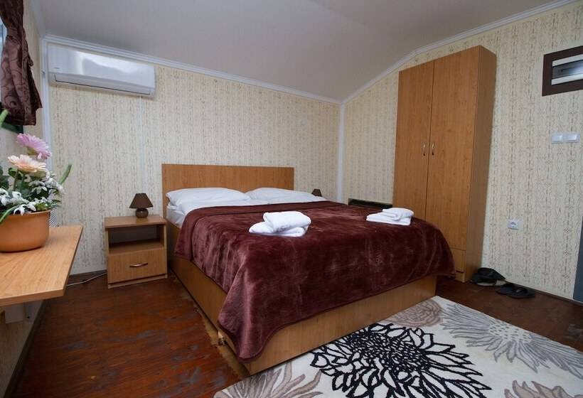 渡假胜地  Eko Selo Raj U Raju