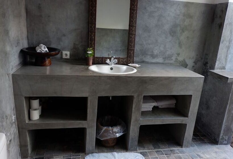 Tegal Sari Villa