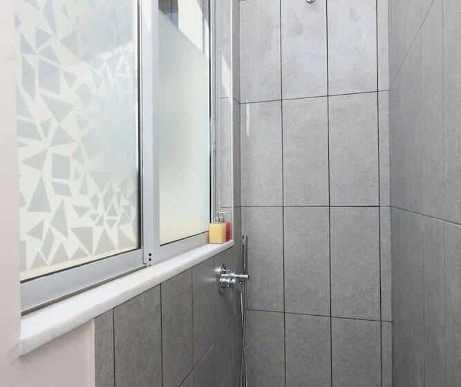 The Marble Suites, Plaka