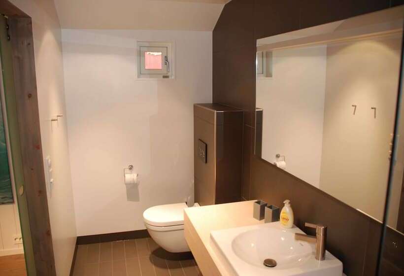 å Rorbuer By Classic Norway Hotels