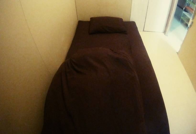 Guesthouse Nandeyanen   Hostel