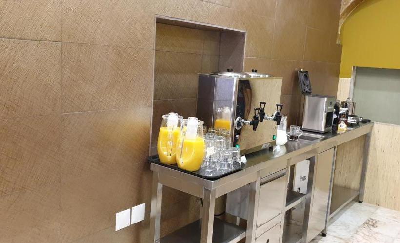 Just Lisbon Hostel & A.l