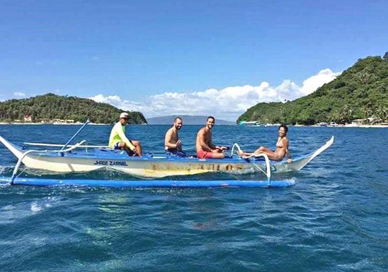 Bahay Isla Inn  Hostel Puerto Galera