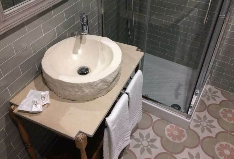 مبيت وإفطار La Casa Di Alma Luxury Rooms