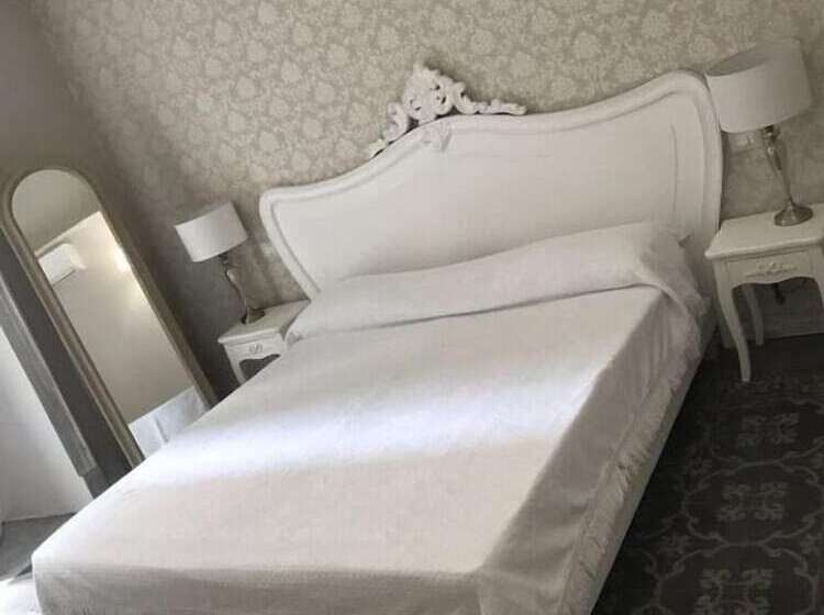 مبيت وإفطار La Casa Di Alma Luxury Rooms