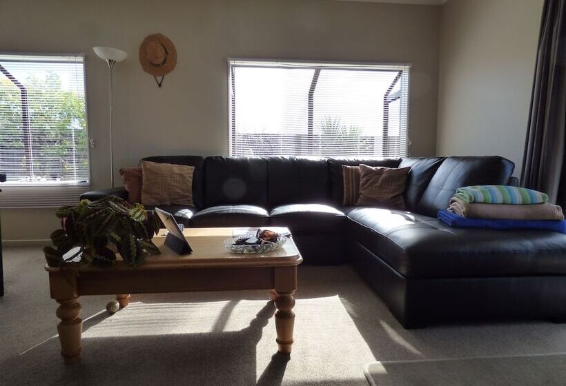 مبيت وإفطار Milo's Homestay