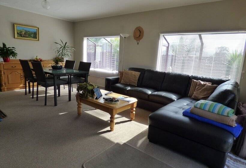 مبيت وإفطار Milo's Homestay