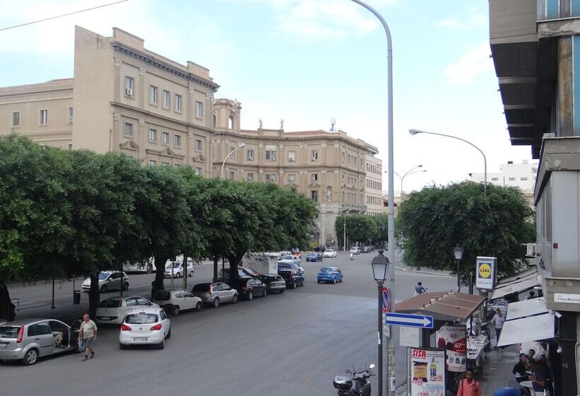 住宿加早餐  Monte Palace Palermo